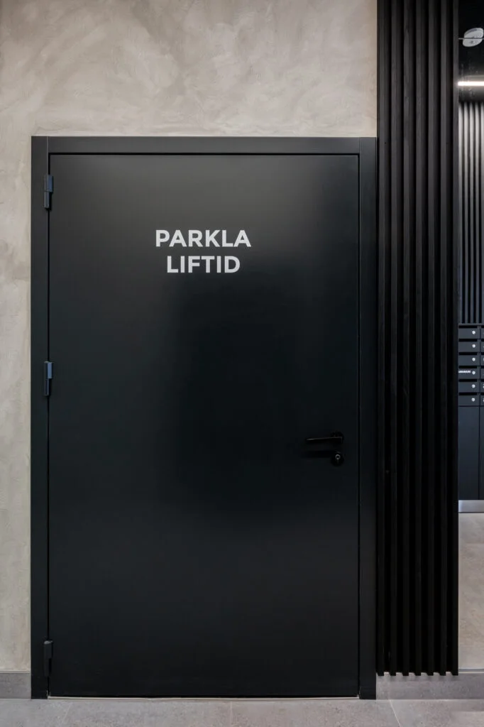 Tammeri ust Vektori elu- ja äripindadel