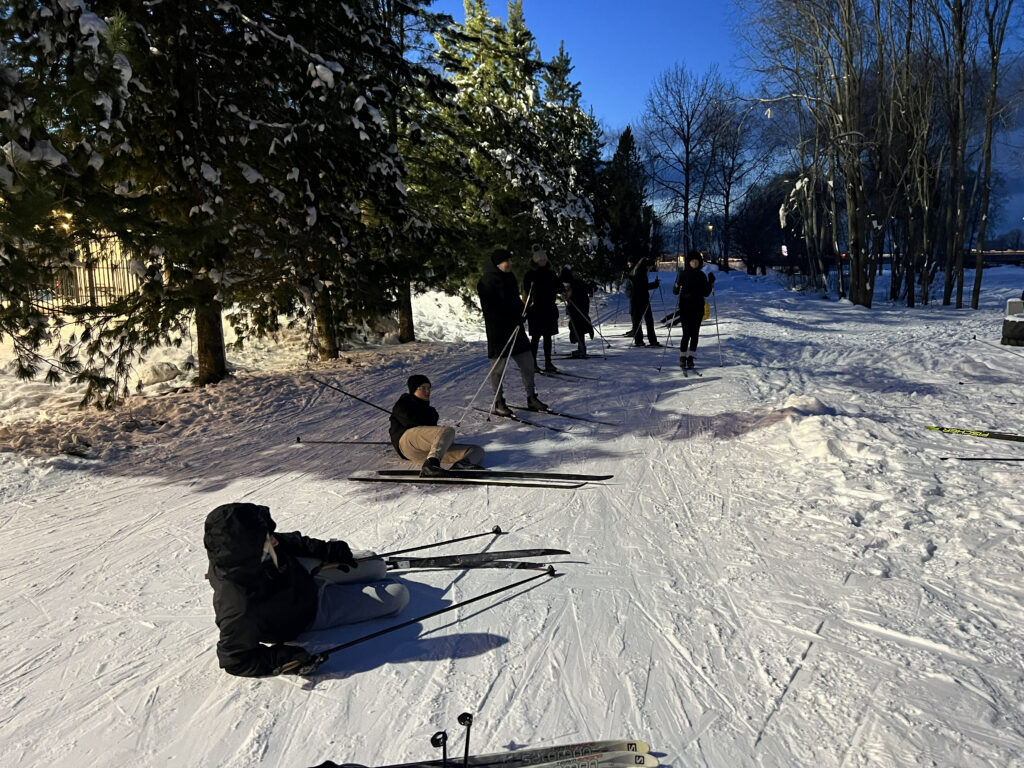 tammeri meeskond suusatamas