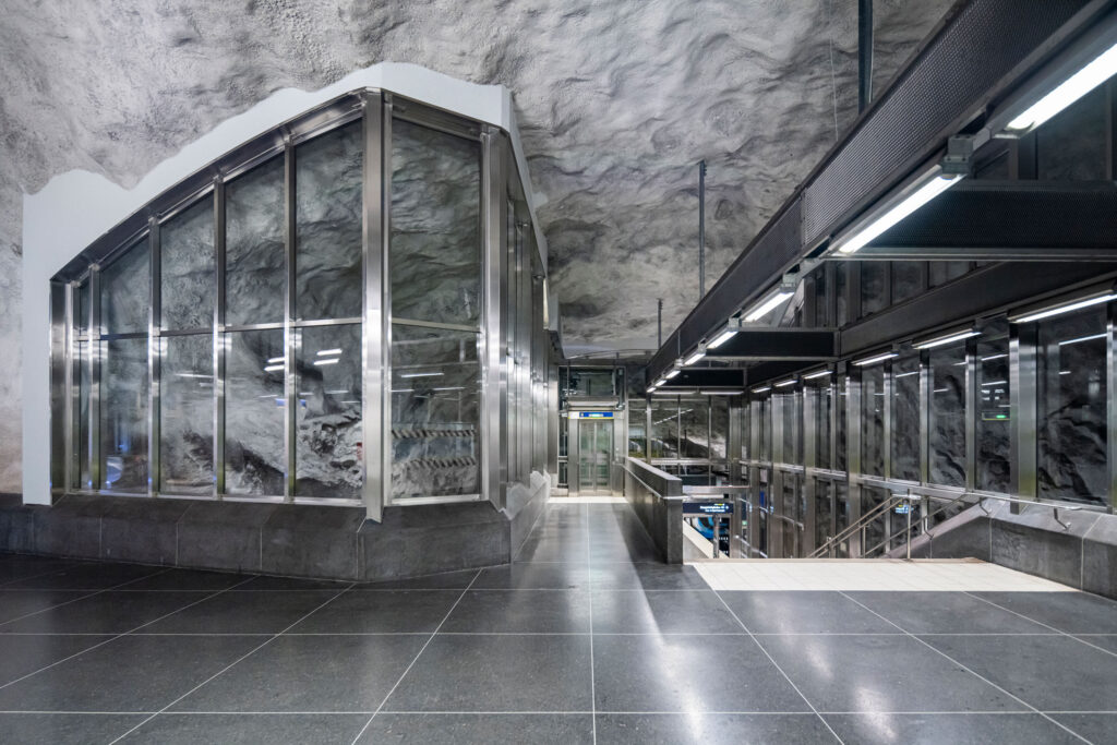 Tammeri fassaadid Hjulsta metroojaamas Stockholmis